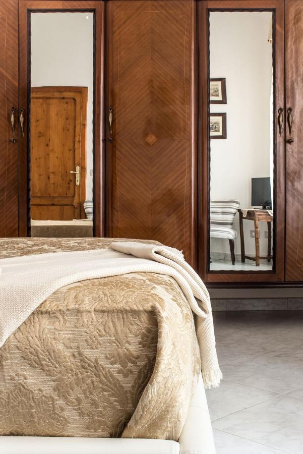 Hotel A Casa Di Irma E Nilo Palaia Zewnętrze zdjęcie
