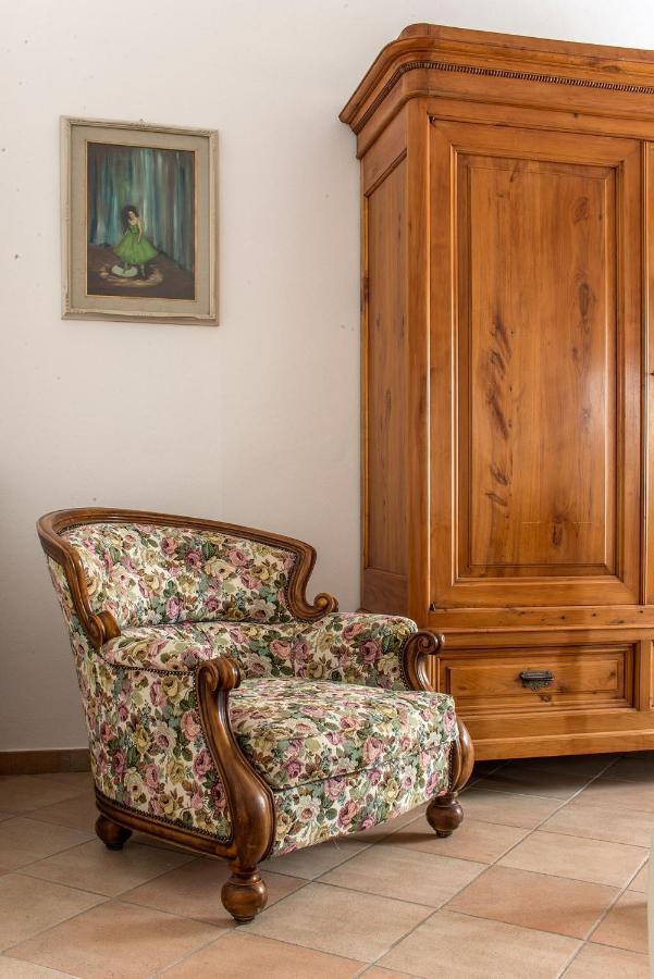 Hotel A Casa Di Irma E Nilo Palaia Zewnętrze zdjęcie