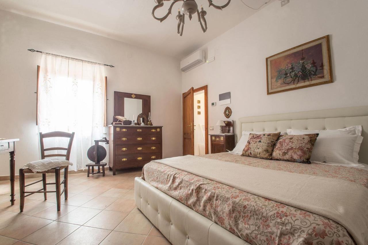Hotel A Casa Di Irma E Nilo Palaia Zewnętrze zdjęcie